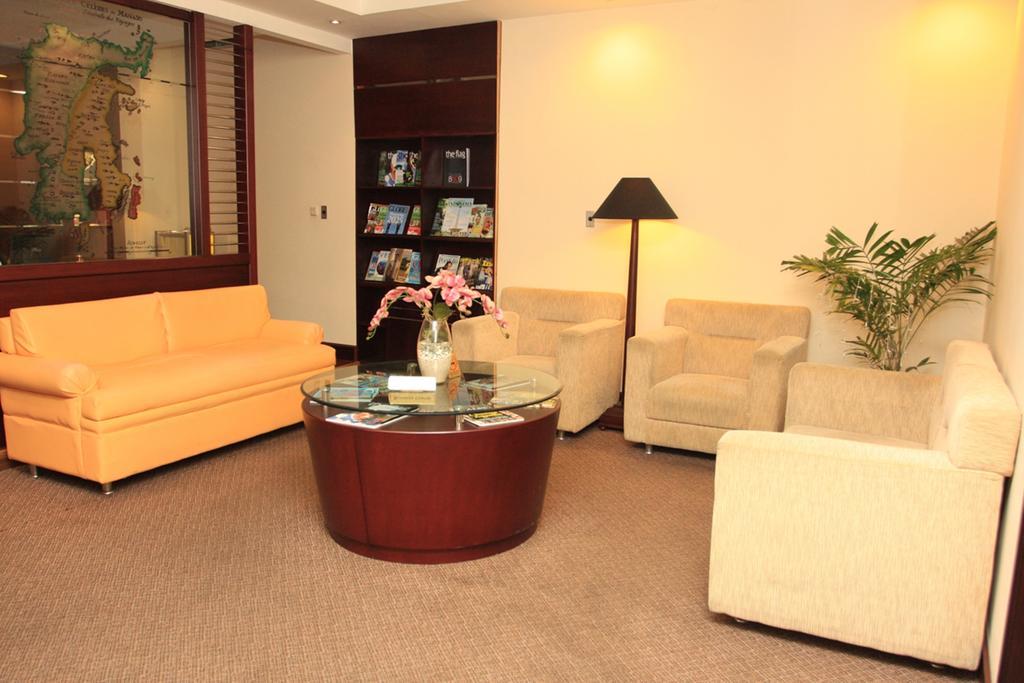 Hotel Gran Puri Manado Luaran gambar