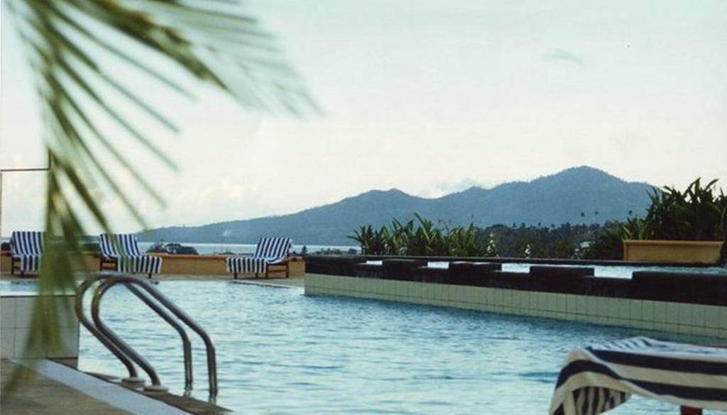 Hotel Gran Puri Manado Luaran gambar