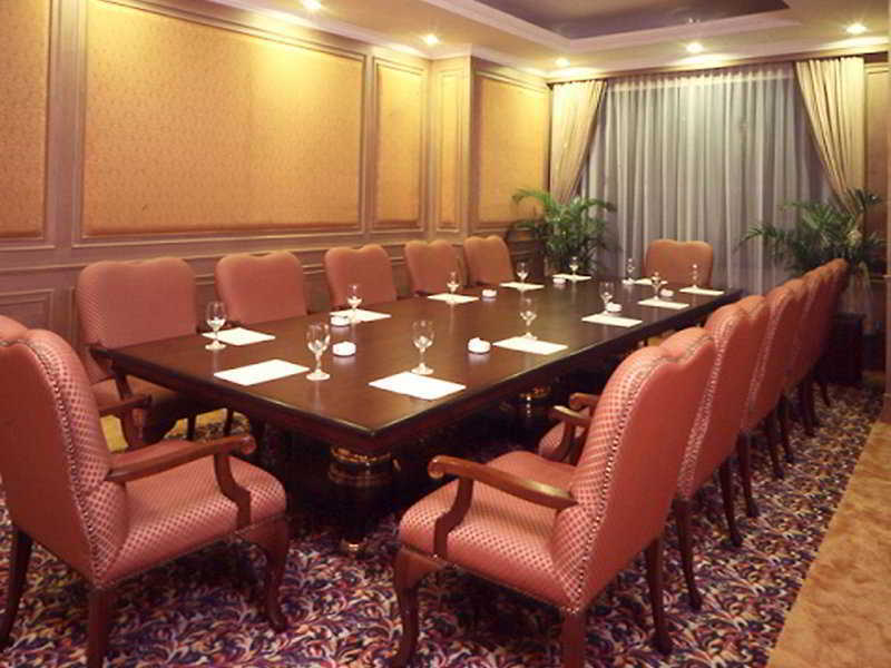 Hotel Gran Puri Manado Luaran gambar